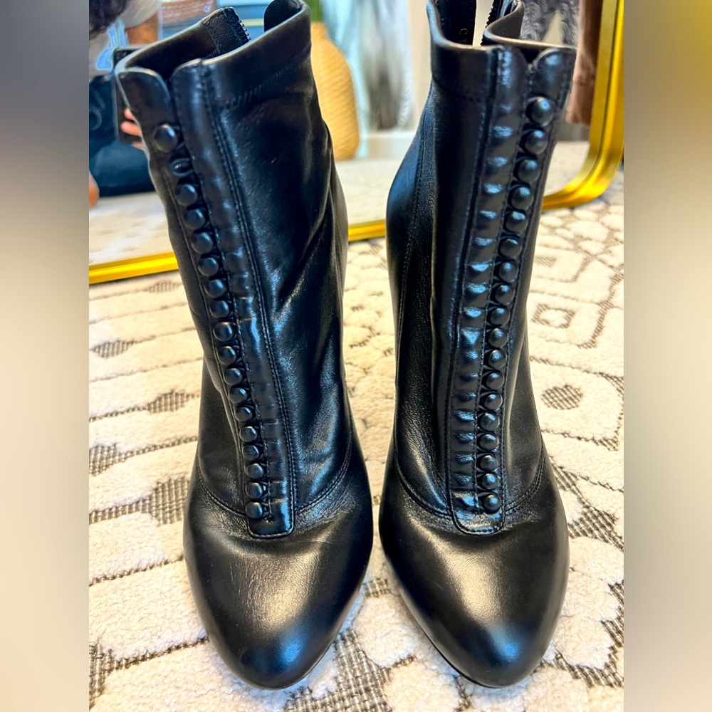 Dolce & Gabbana ankle booties.